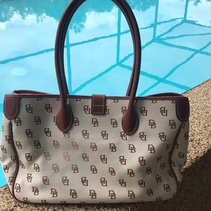 Dooney & Bourke handbag AUTHENTIC